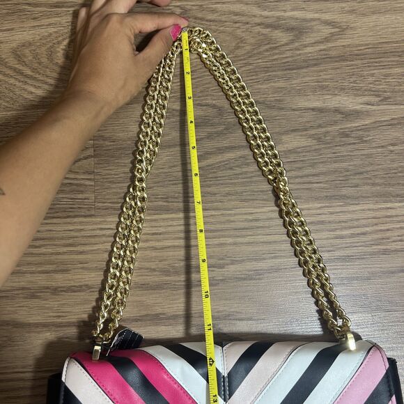 NWT Victoria's Secret purse - Picture 13 of 13